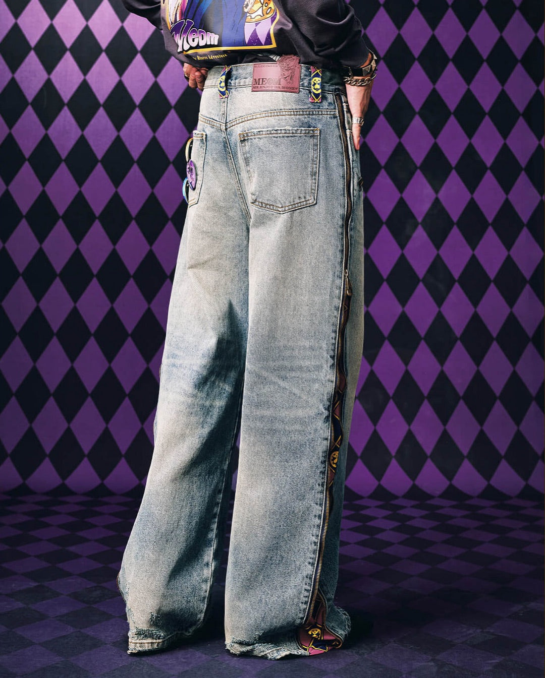 JoJo's Bizarre Adventure - Sticky Fingers Jeans