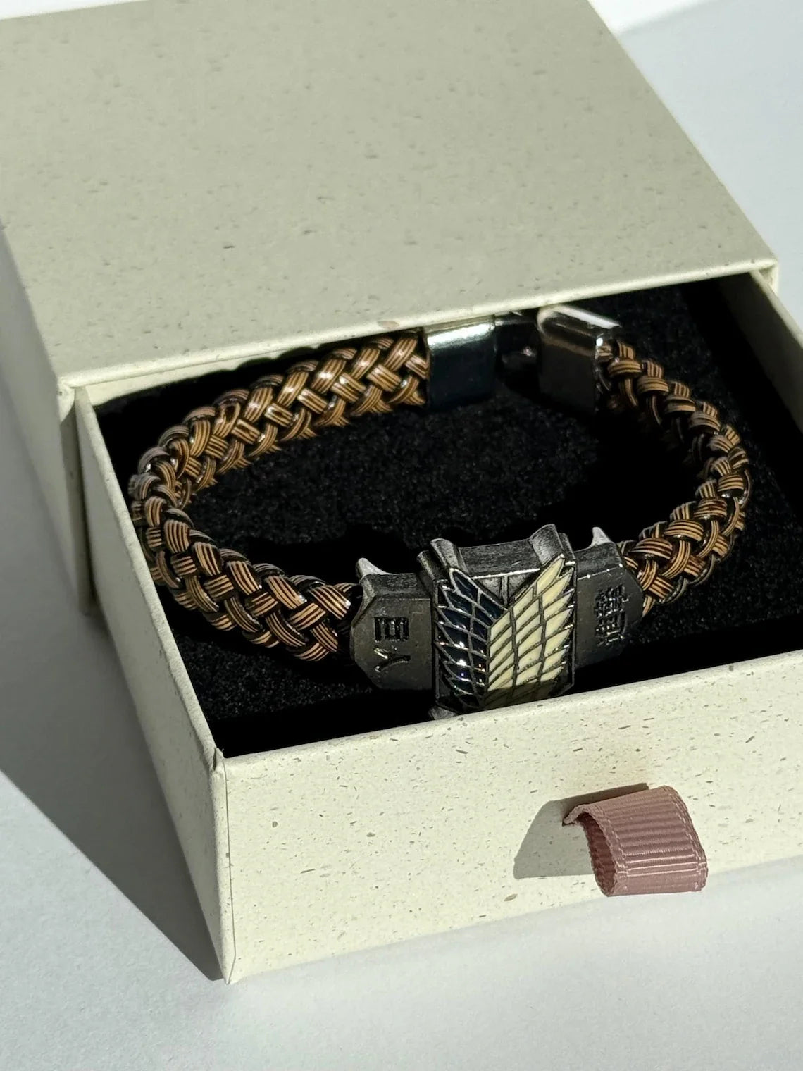 Attack on Titan – Wings of Freedom Bracelet